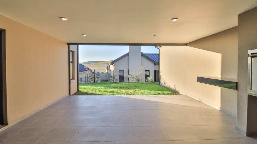 3 Bedroom Property for Sale in Hartland Lifestyle Estate Western Cape